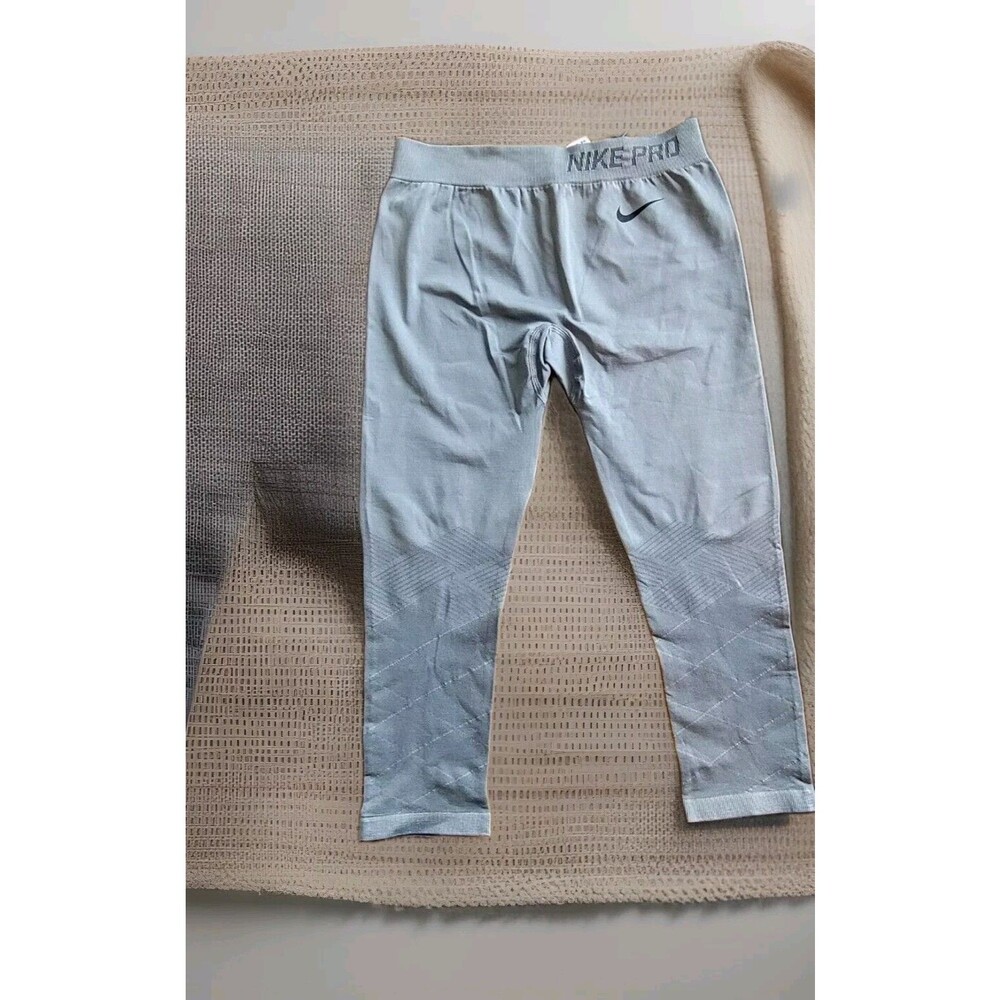Nike Women's Pro Crop Length Tights Dri-Fit Tight Gray Style622165 Sz M MSRP$60